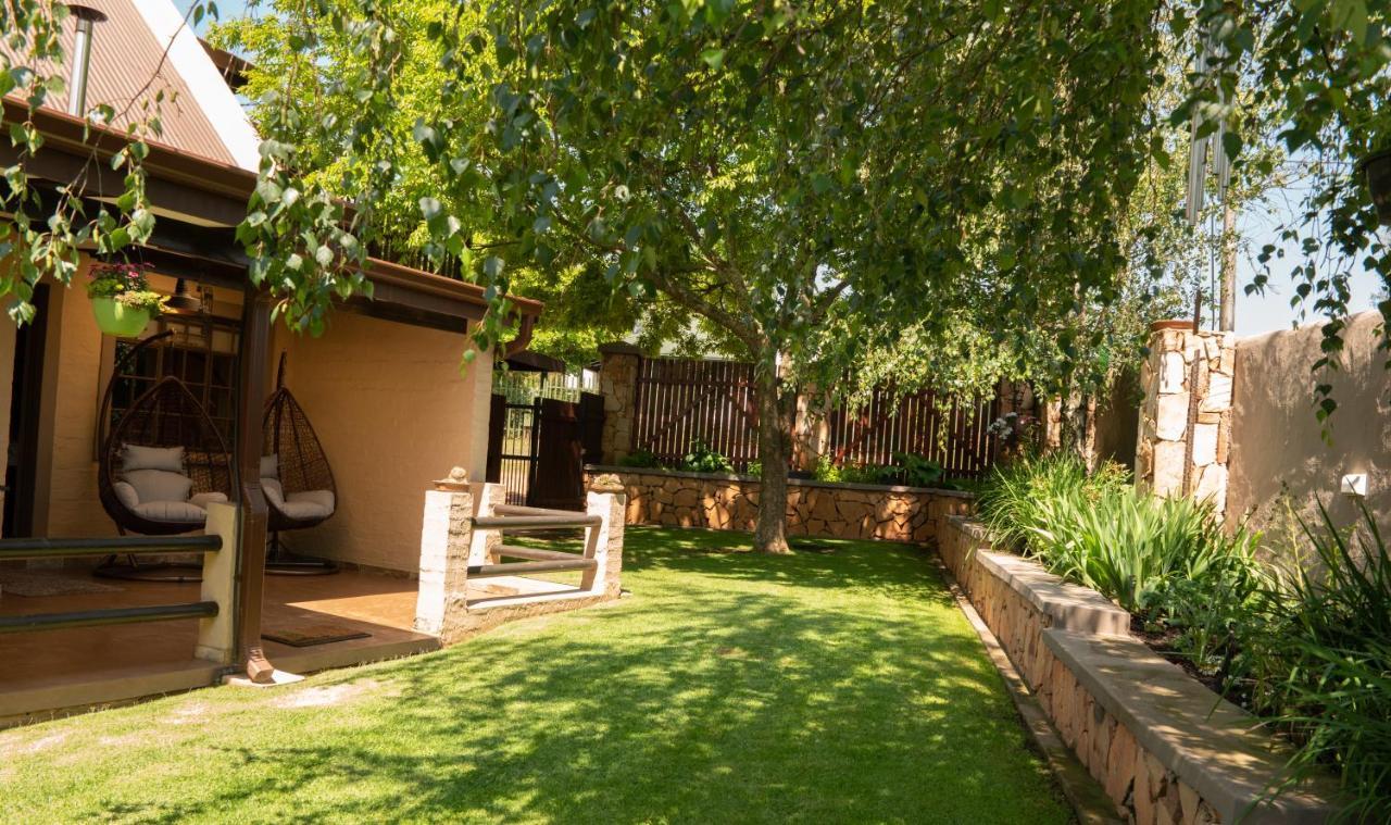 Camdeboo Place Dullstroom Exterior photo